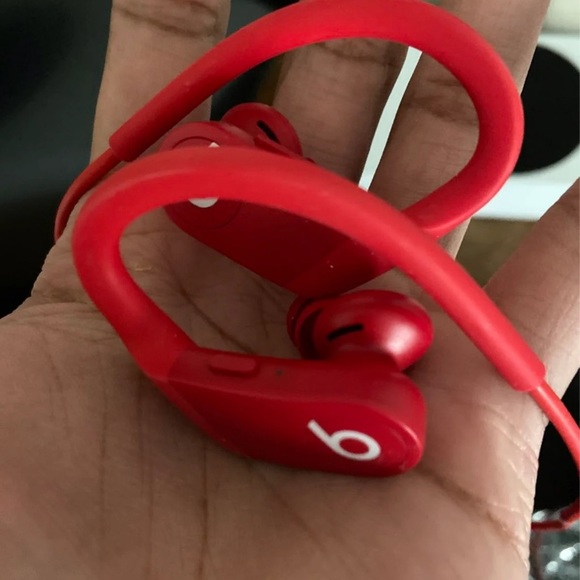 Beats Headphones - Powerbeats - Picture 3 of 3